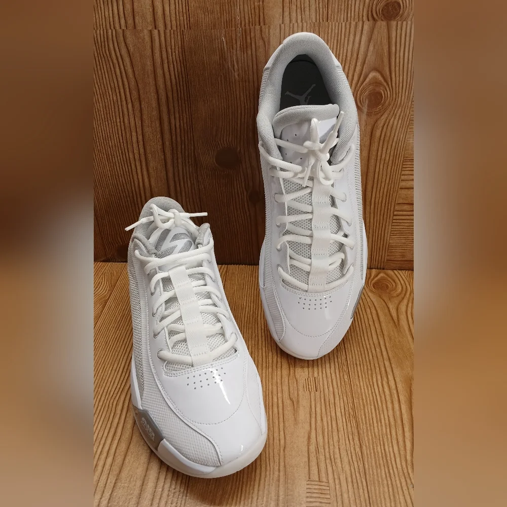 Nike Air Jordan Zoom White and Gray Athletic Sneakers - Picture 3 of 14